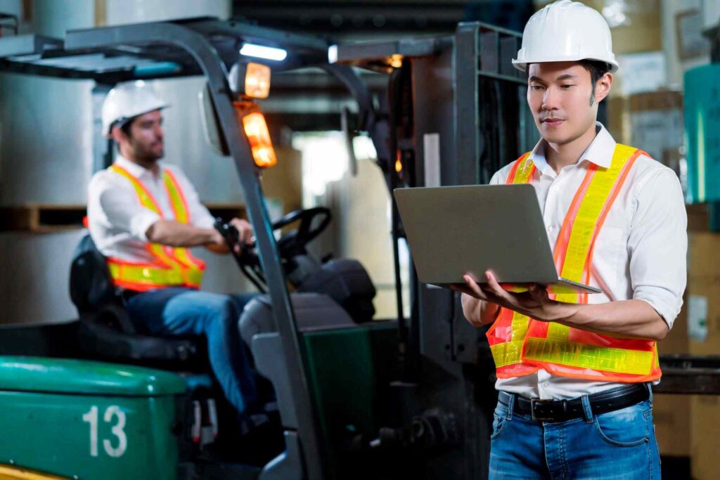 LOGISTICS & TRANPORT INDUSTRY